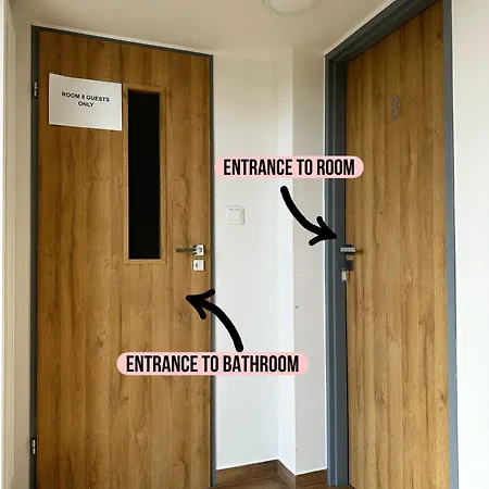 Double Twin #8 With Private Bathroom Warsaw